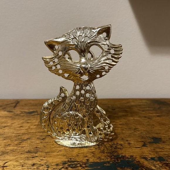 Gold Cat Earring Figurine - Picture 5 of 5